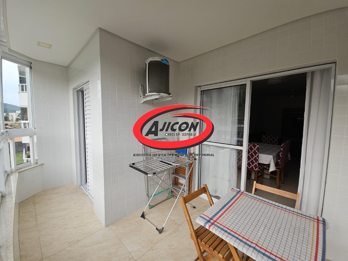 Apartamento Mobiliado com Sacada Gourmet na Praia das Toninhas, em Ubatuba/SP