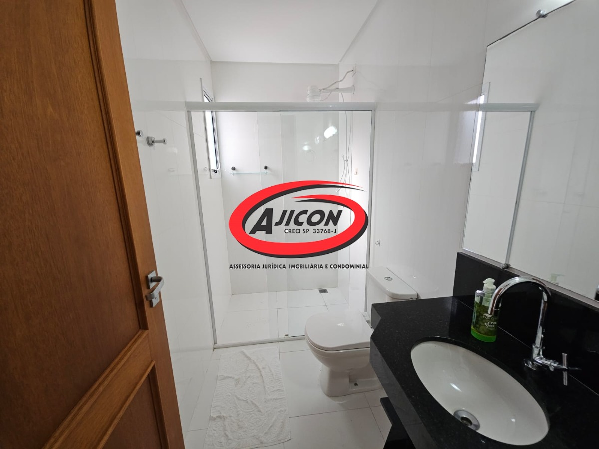 Apartamento Mobiliado com Sacada Gourmet na Praia das Toninhas, em Ubatuba/SP