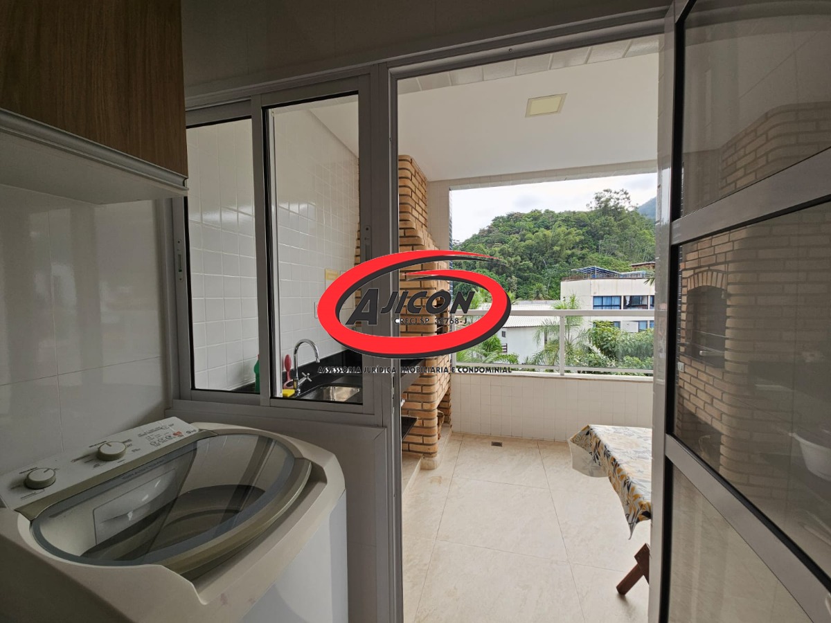 Apartamento Mobiliado com Sacada Gourmet na Praia das Toninhas, em Ubatuba/SP