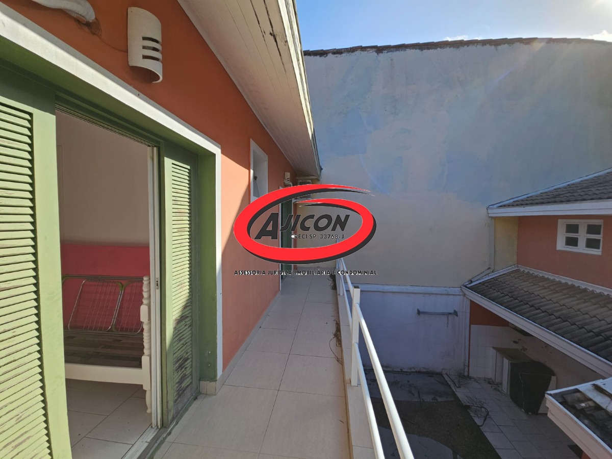 Casa Pé na Areia com 05 Suítes + Edícula e Área Gourmet no Bairro Lagoinha, em Ubatuba/SP