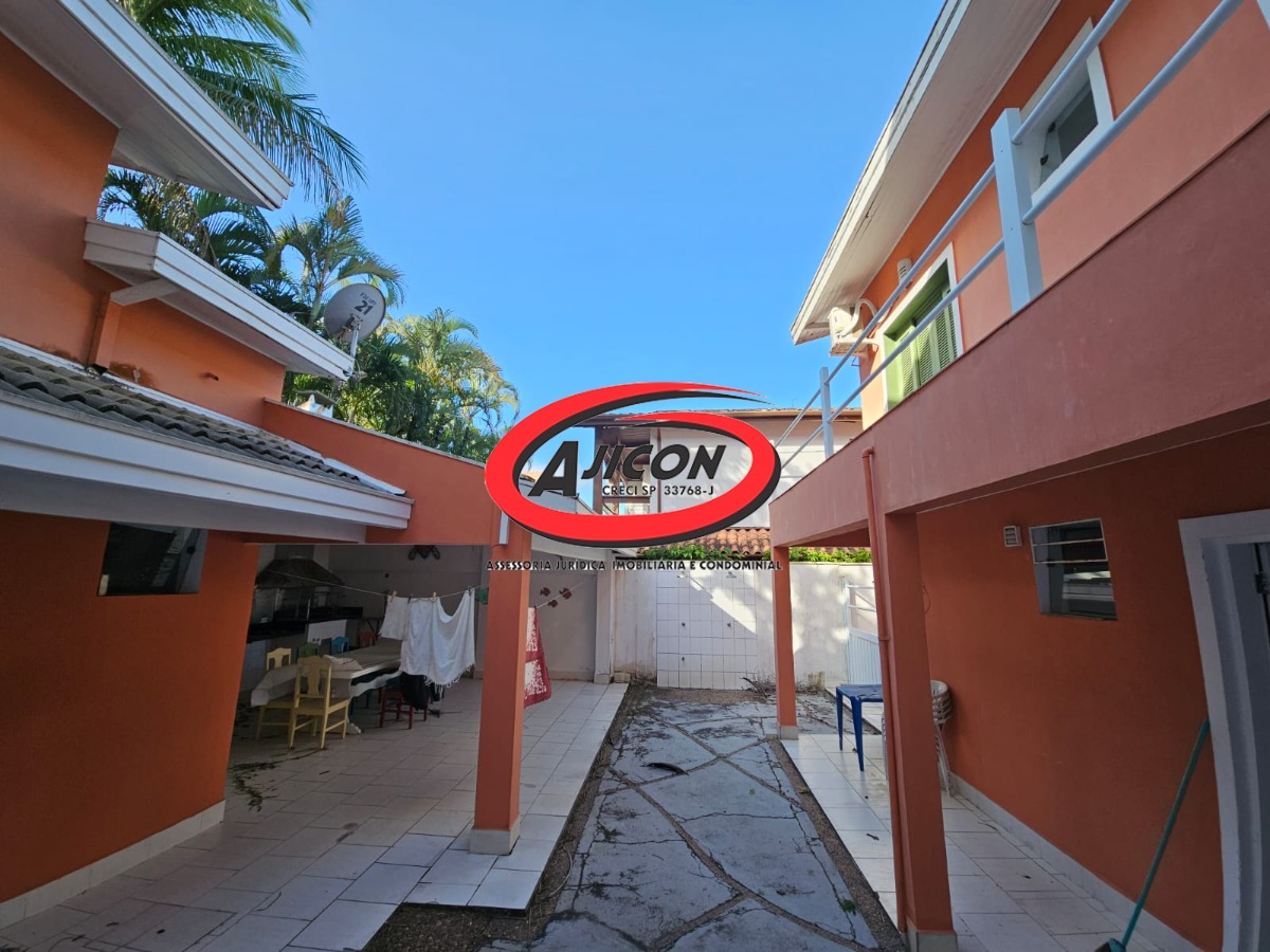 Casa Pé na Areia com 05 Suítes + Edícula e Área Gourmet no Bairro Lagoinha, em Ubatuba/SP