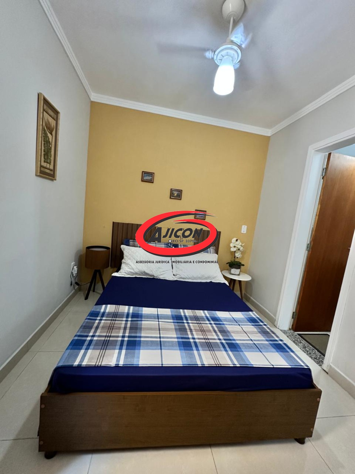 Apartamento Mobiliado com 02 Dormitórios + Varanda Gourmet no Itaguá, em Ubatuba/SP