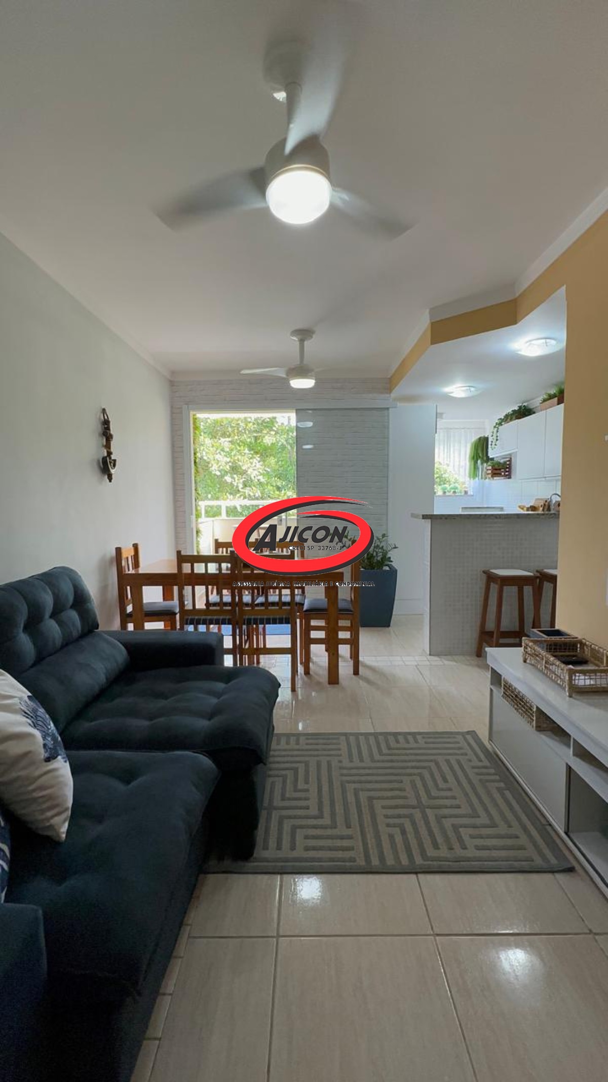 Apartamento Mobiliado com 02 Dormitórios + Varanda Gourmet no Itaguá, em Ubatuba/SP
