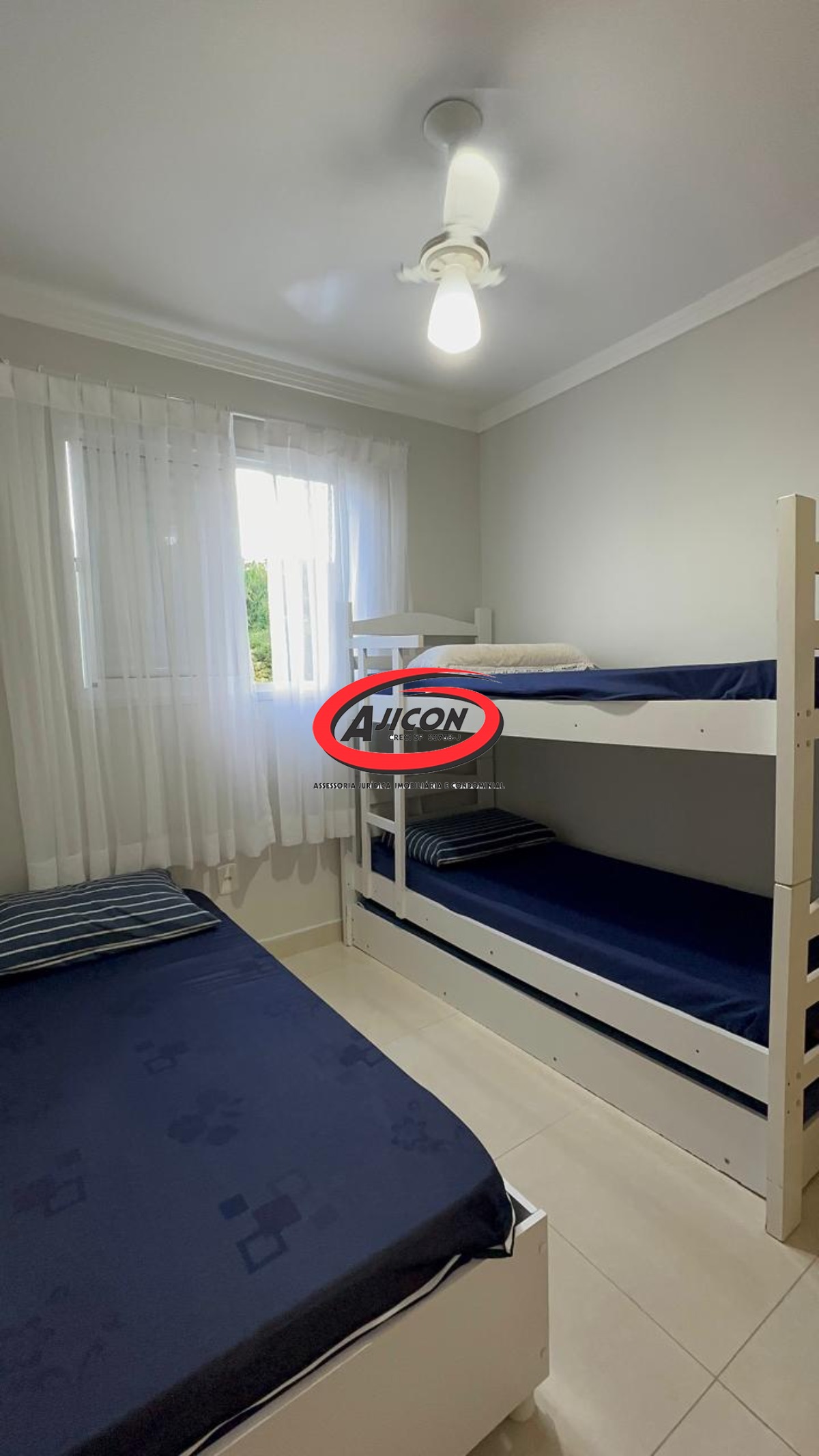 Apartamento Mobiliado com 02 Dormitórios + Varanda Gourmet no Itaguá, em Ubatuba/SP