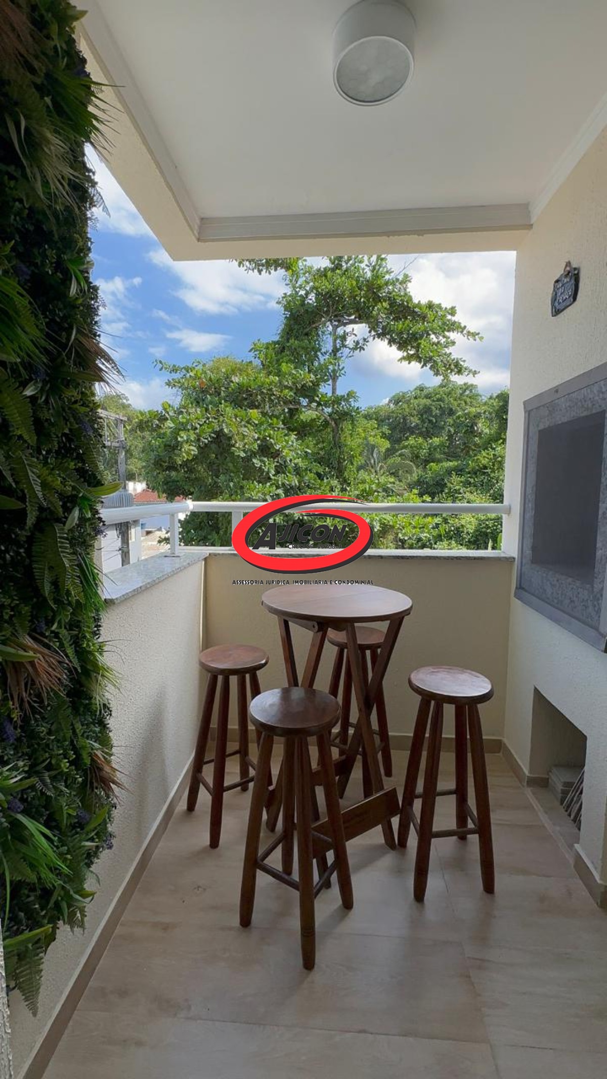 Apartamento Mobiliado com 02 Dormitórios + Varanda Gourmet no Itaguá, em Ubatuba/SP