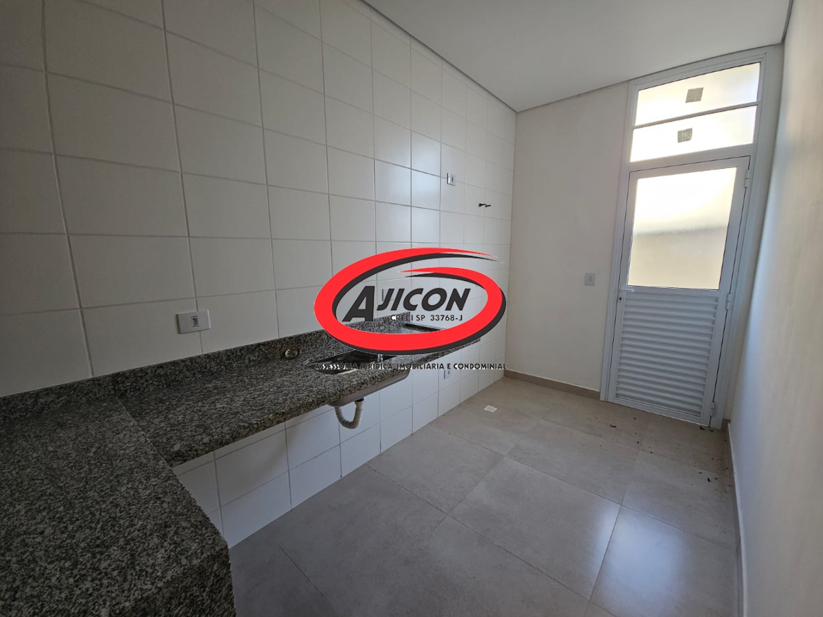 Apartamentos de 1 e 2 Dormitórios em Condomínio com Elevador e Piscina na Maranduba, em Ubatuba/SP
