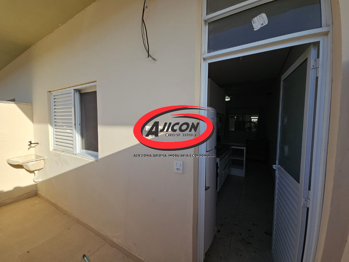 Apartamentos de 1 e 2 Dormitórios em Condomínio com Elevador e Piscina na Maranduba, em Ubatuba/SP