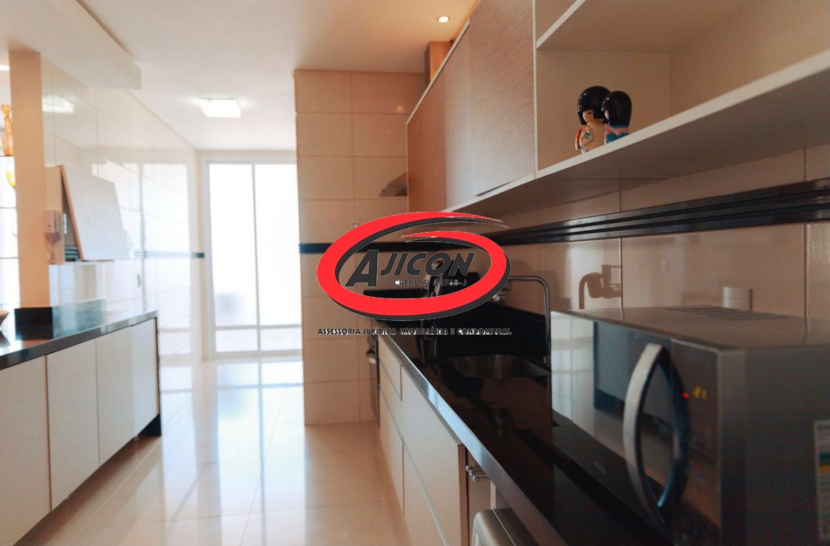 Apartamento Mobiliado com 03 Suítes e Varanda Gourmet no Centro de Ubatuba/SP