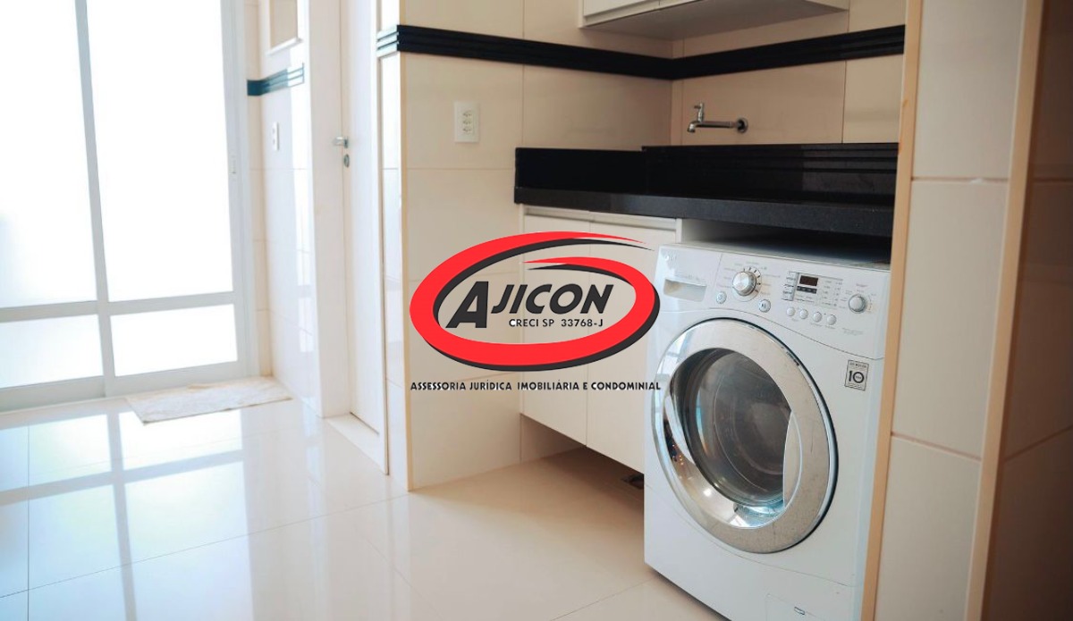Apartamento Mobiliado com 03 Suítes e Varanda Gourmet no Centro de Ubatuba/SP