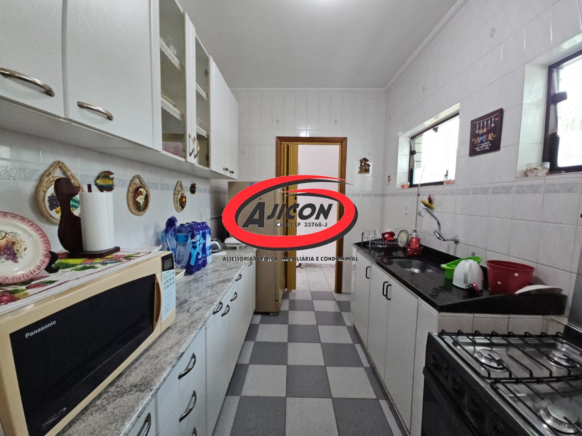 Apartamento com 02 Dormitórios, Sendo 01 Suíte, no Bairro Itaguá, em Ubatuba/SP