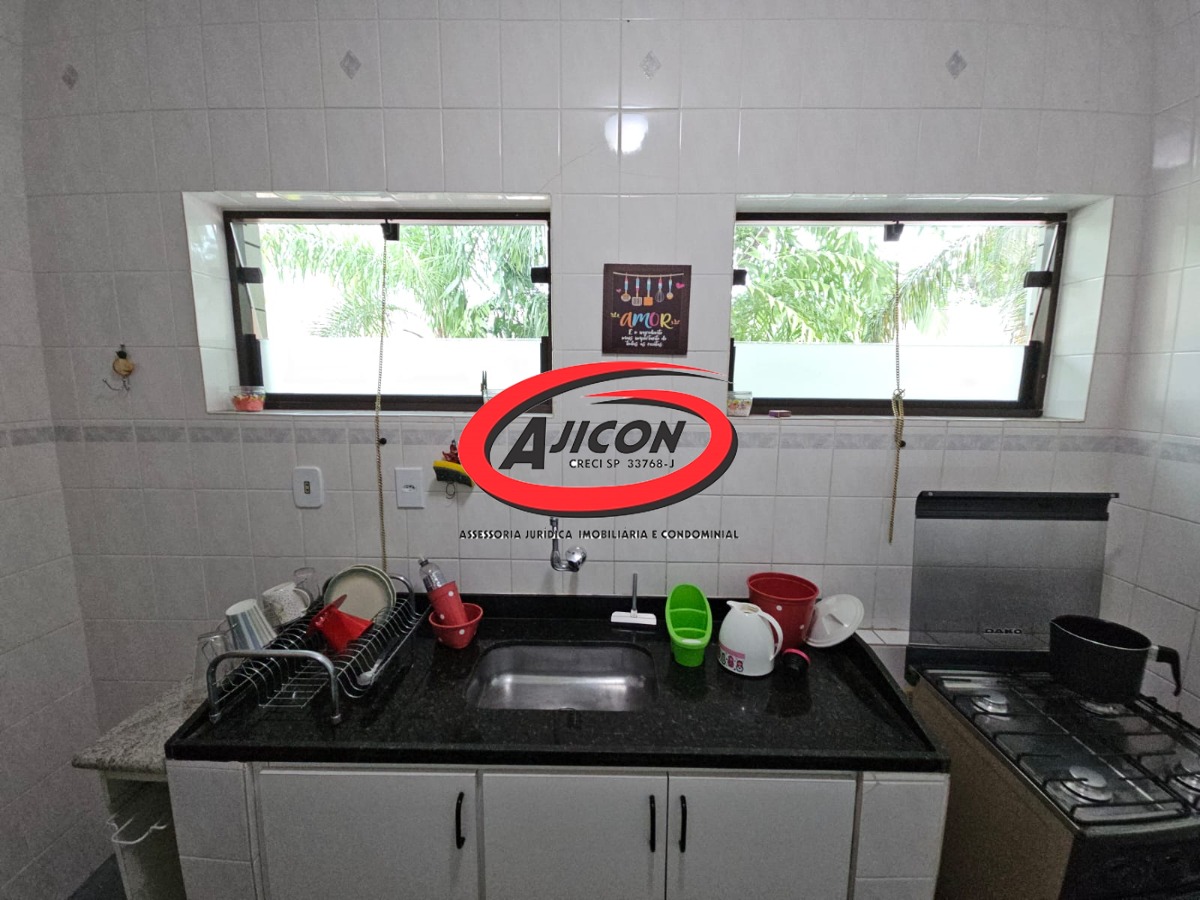 Apartamento com 02 Dormitórios, Sendo 01 Suíte, no Bairro Itaguá, em Ubatuba/SP