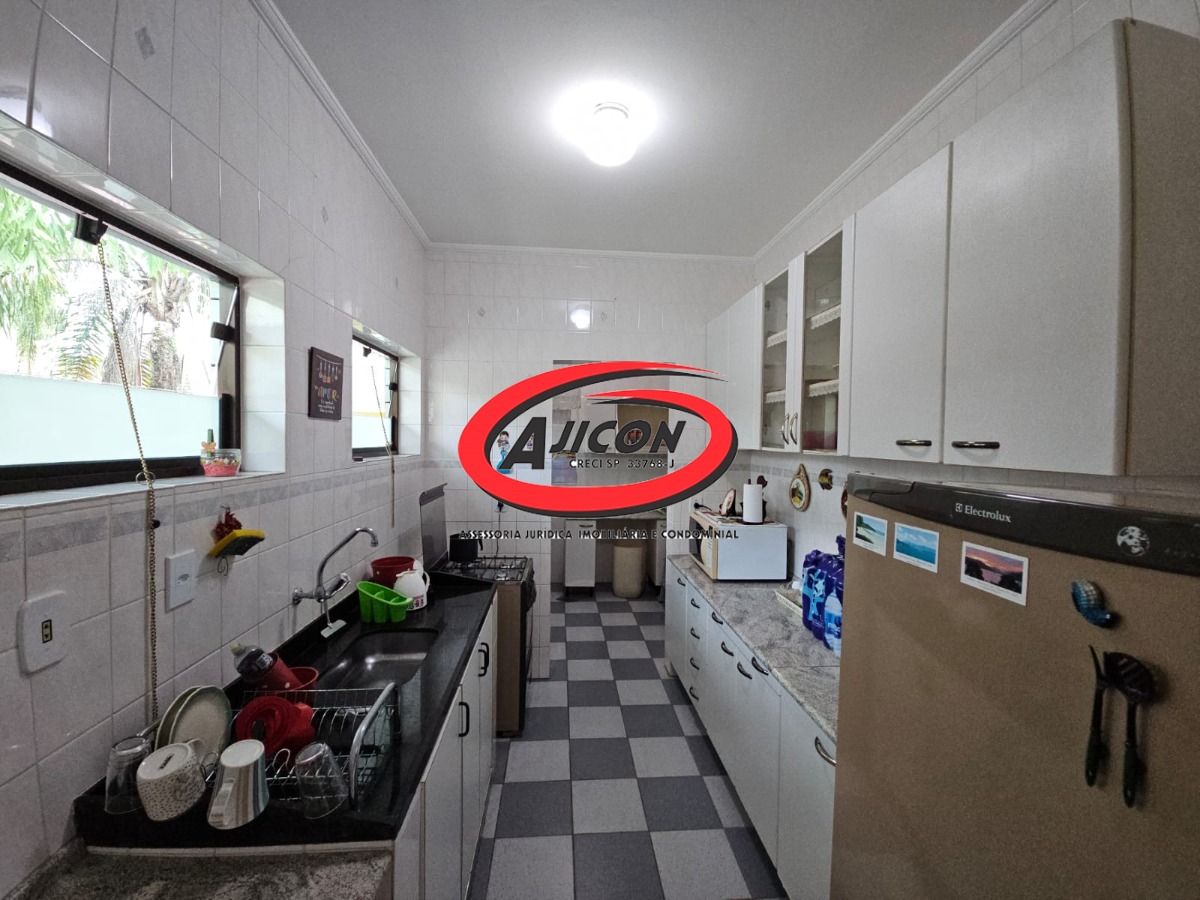 Apartamento com 02 Dormitórios, Sendo 01 Suíte, no Bairro Itaguá, em Ubatuba/SP