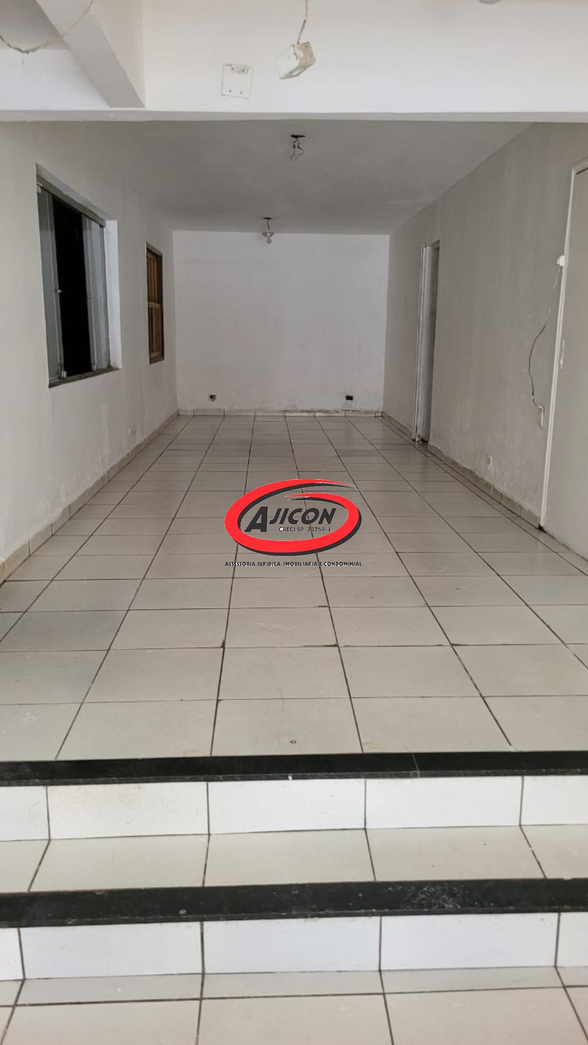 Ponto Comercial de 90m² com Ótima Localização em Ubatuba/SP