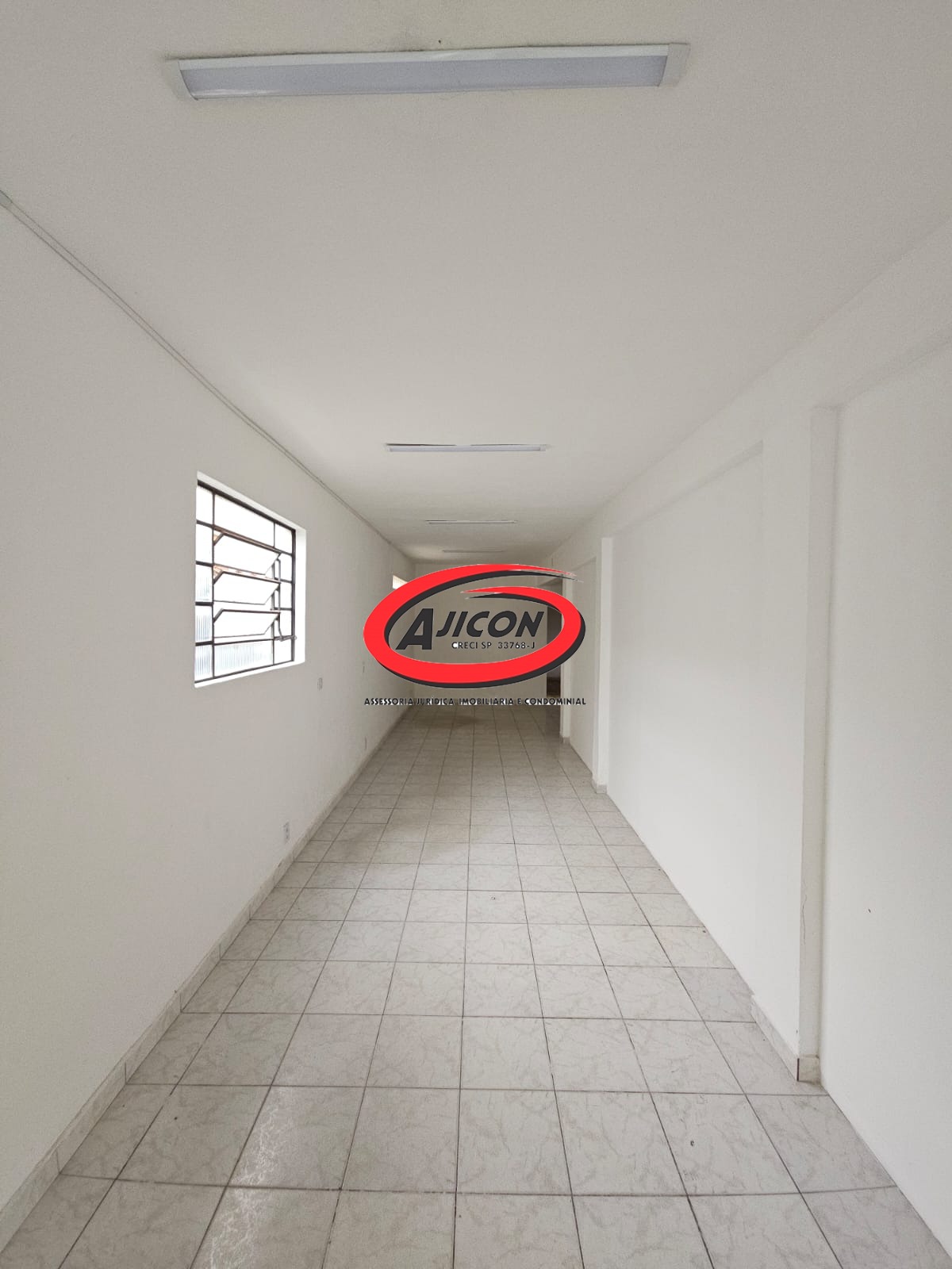 Ponto Comercial para Locação Definitiva no Centro de Ubatuba/SP