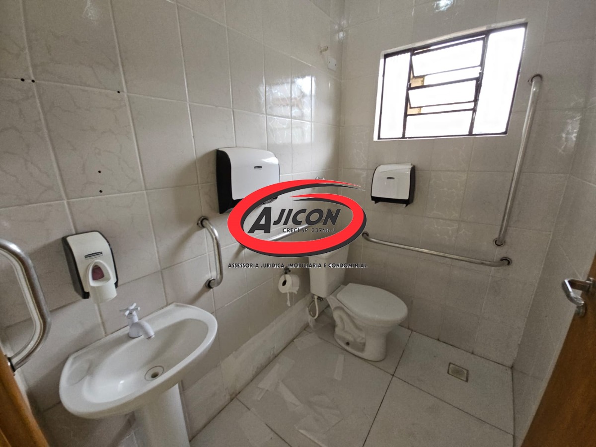 Ponto Comercial para Locação Definitiva no Centro de Ubatuba/SP