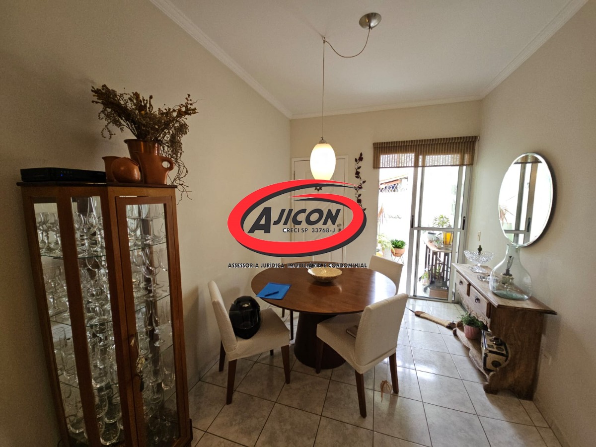 Apartamento Térreo com 2 Dormitórios, Sendo 1 Suíte, no Centro de Ubatuba/SP