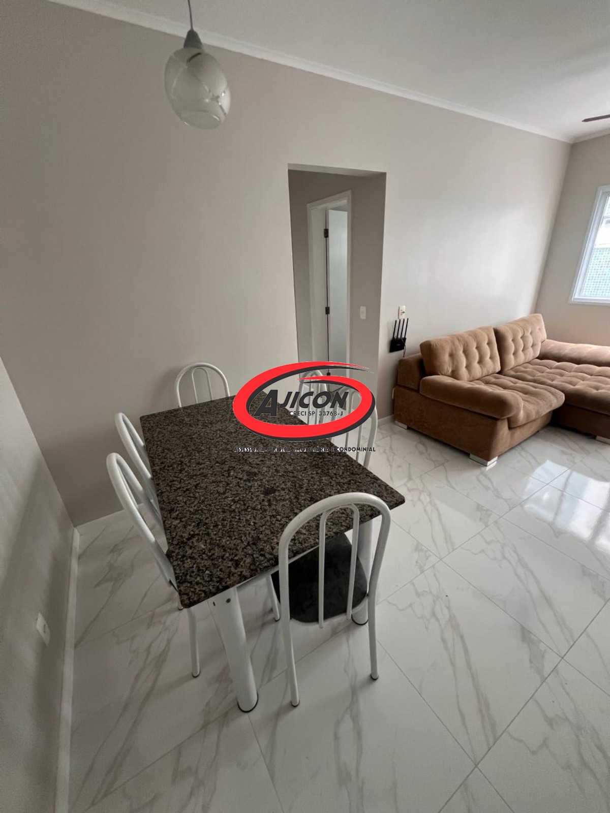 Apartamento de 02 dormitórios, sendo 1 suíte, a 300m da orla - foto 2