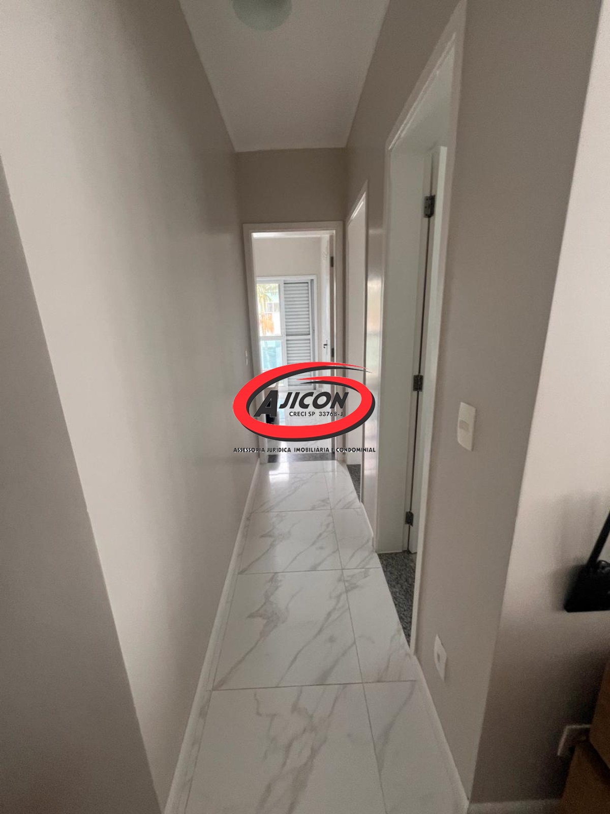 Apartamento de 02 dormitórios, sendo 1 suíte, a 300m da orla - foto 3