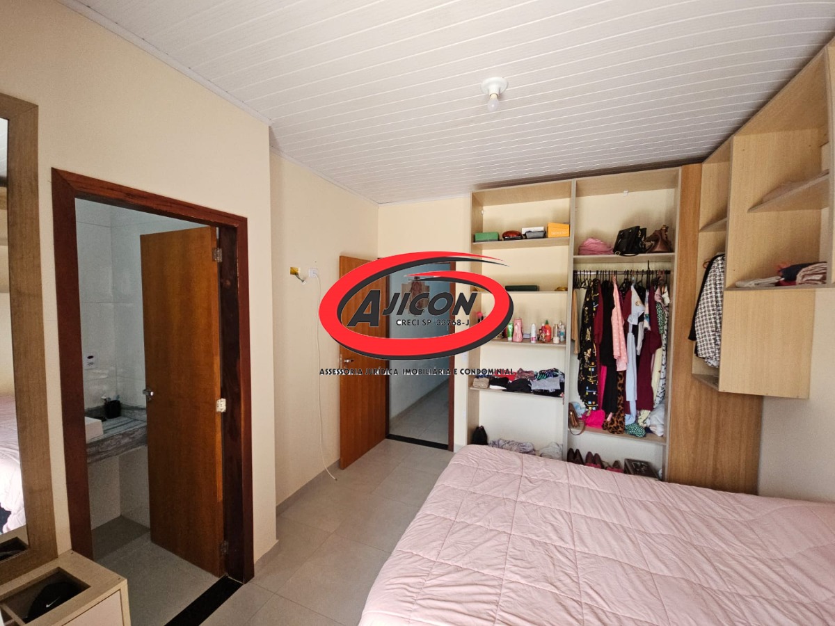 Casa c/ 02 Dormitórios, Sendo 1 Suíte + Galpão Embaixo no Bairro Taquaral, em Ubatuba/SP