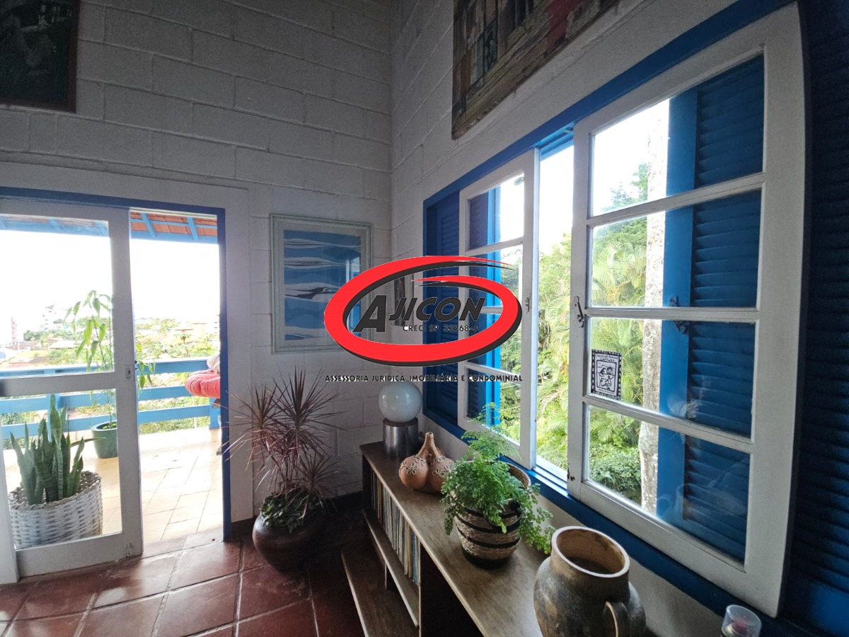 Encantadora Casa Costeira com Vista pro Mar da Praia das Toninhas em Ubatuba/SP