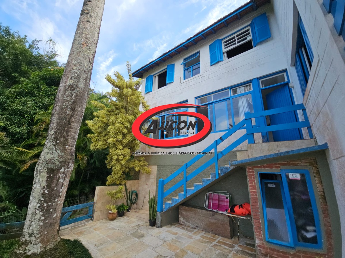 Encantadora Casa Costeira com Vista pro Mar da Praia das Toninhas em Ubatuba/SP