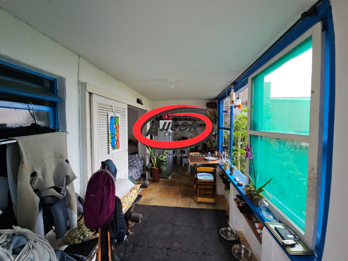 Encantadora Casa Costeira com Vista pro Mar da Praia das Toninhas em Ubatuba/SP