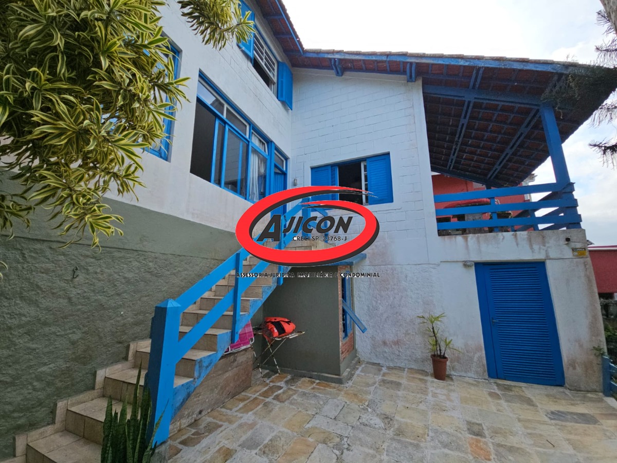 Encantadora Casa Costeira com Vista pro Mar da Praia das Toninhas em Ubatuba/SP