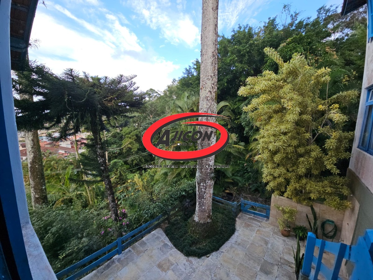 Encantadora Casa Costeira com Vista pro Mar da Praia das Toninhas em Ubatuba/SP