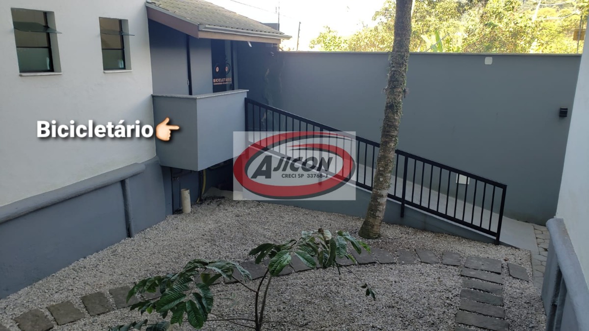 Apto Térreo com 2 Dormitórios, Sendo 1 Suíte, no Acaraú (Entre Itaguá e Praia Grande)
