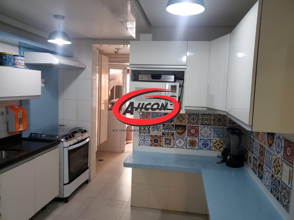 Apartamento Térreo com 03 Dormitórios e Jacuzzi na Praia Grande, em Ubatuba/SP