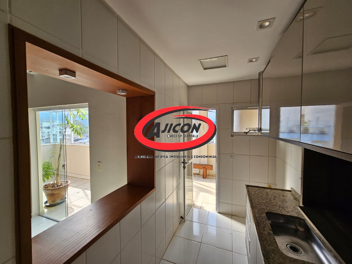 Cobertura Duplex com 03 Suítes e Solário c/ Churrasqueira no Bairro Itaguá em Ubatuba/SP