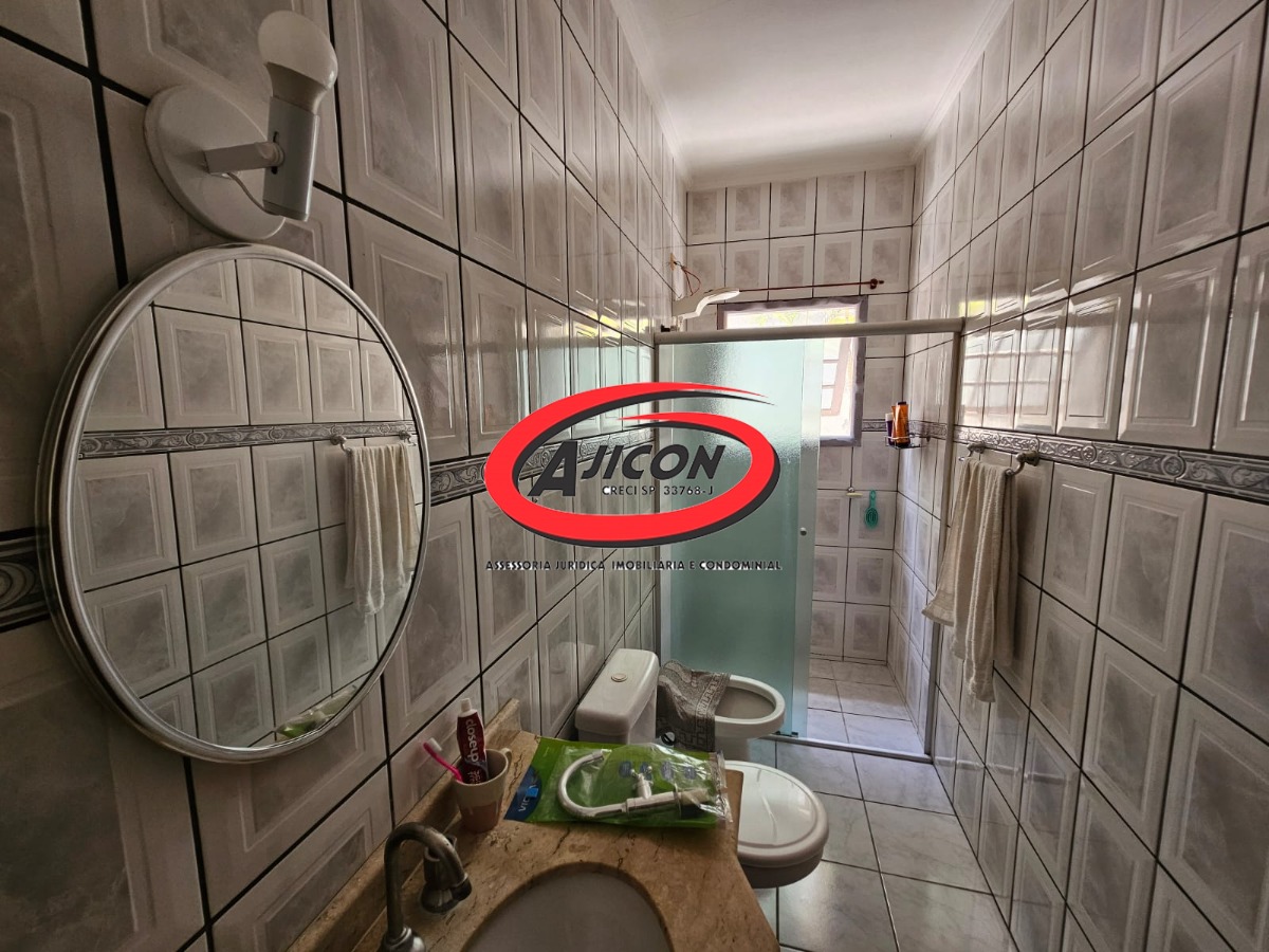 Casa com 03 Suítes + Edícula Próxima ao Projeto Tamar no Itaguá em Ubatuba/SP