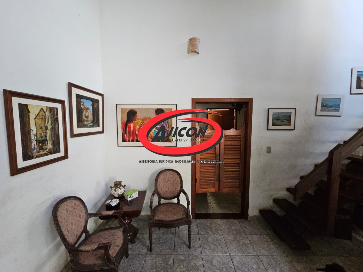 Casa com 03 Suítes + Edícula Próxima ao Projeto Tamar no Itaguá em Ubatuba/SP